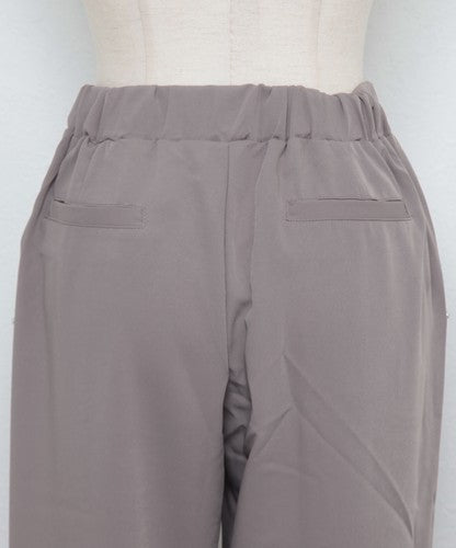 とろみ素材ポケットパール裾バックプリーツパンツ