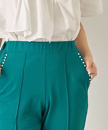 とろみ素材ポケットパール裾バックプリーツパンツ