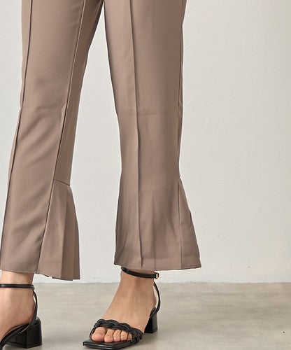 とろみ素材ポケットパール裾バックプリーツパンツ