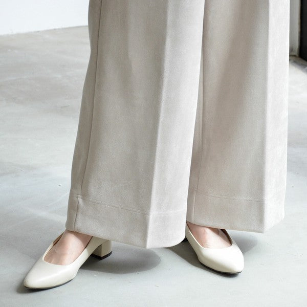 スエード調ワイドパンツ